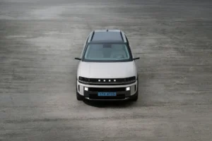 Assistência Veicular para Carros Híbridos: Segurança e Tecnologia em 2025